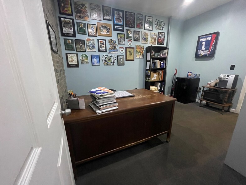 More Photos Of 1898 Williamstown Erial, Erial Warehouse For Sale