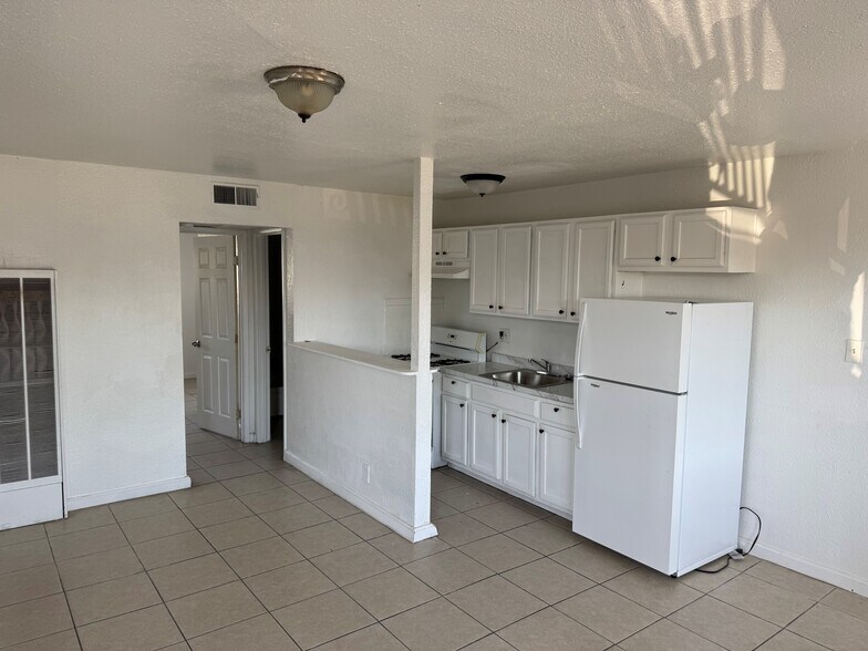 More Photos Of 695 Plaza Ave, Sacramento Apartments For Sale