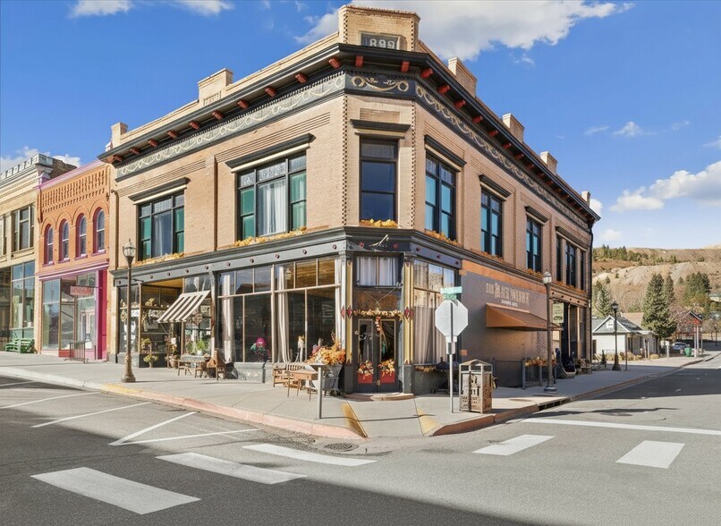 More Photos Of 301 Victor Ave, Victor Hotel For Sale