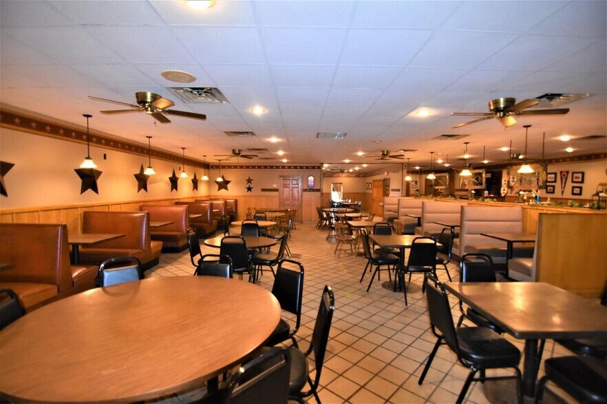 More Photos Of 109 S Folger St, Carrollton Restaurant For Sale