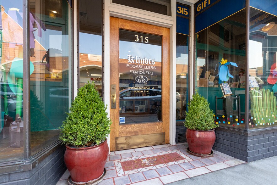 More Photos Of 315 E 2nd St, The Dalles General Retail For Sale
