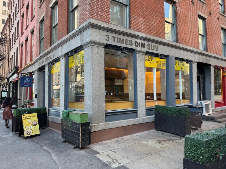More Photos Of 66 Pearl St, New York Apartments For Sale