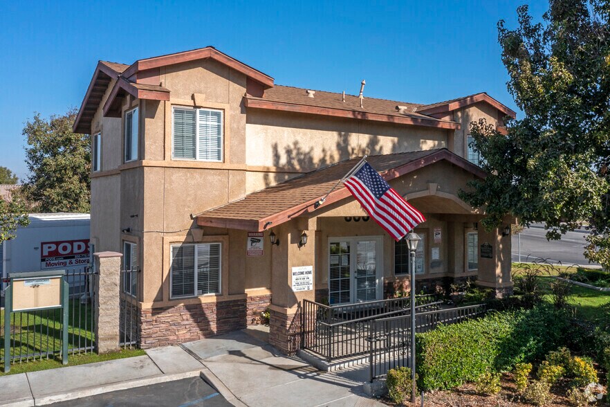 More Photos Of 600 Hosking Ave, Bakersfield Apartments For Sale