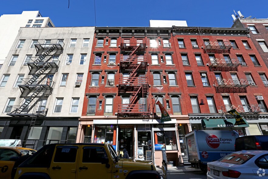 More Photos Of 42-44 Grand St, New York Apartments For Lease