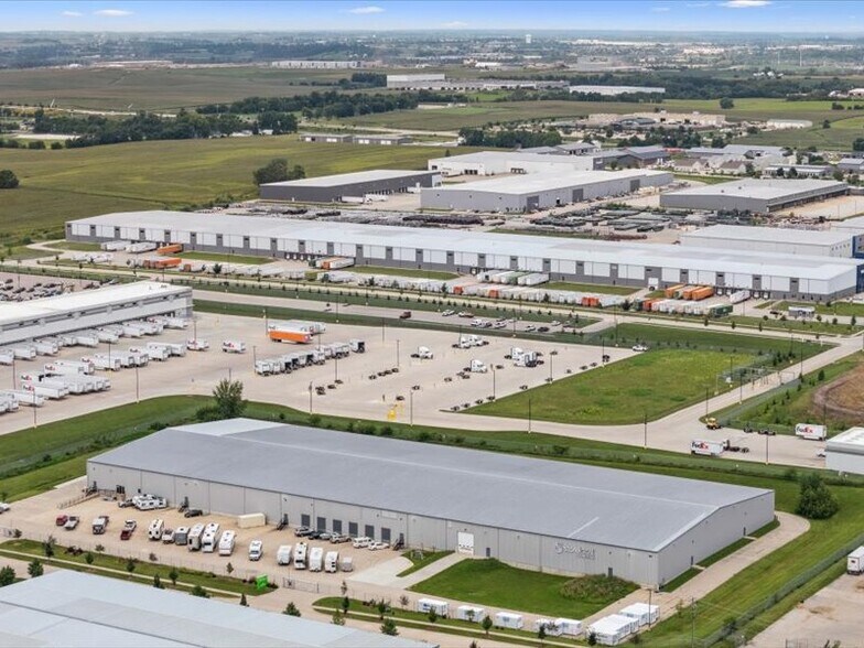 More Photos Of 850 Mann Rd SW, Cedar Rapids Warehouse For Lease