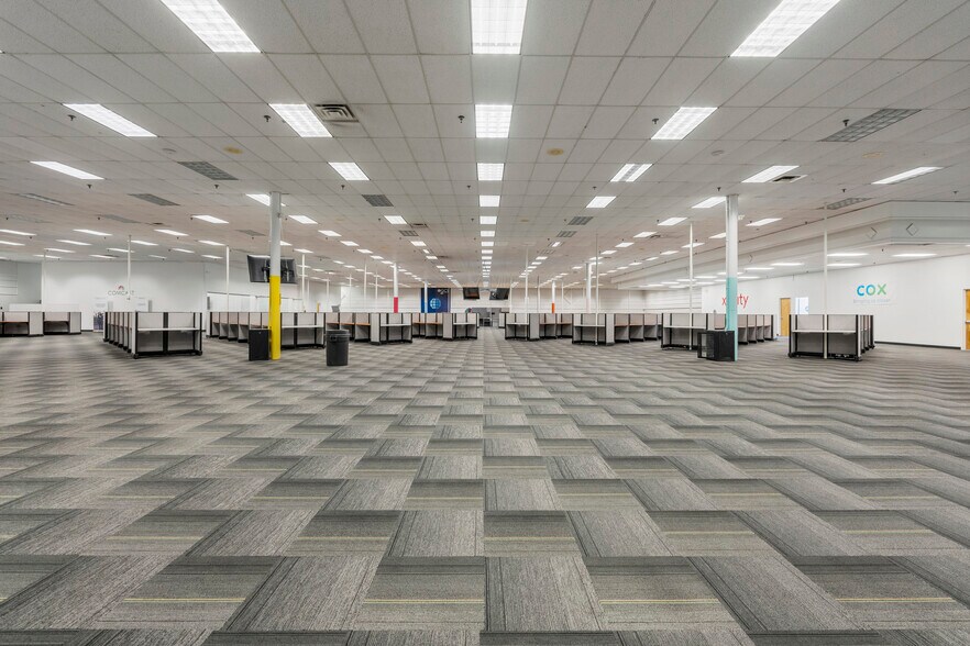 More Photos Of 1100 Hunt Ave, Columbus Light Distribution For Lease