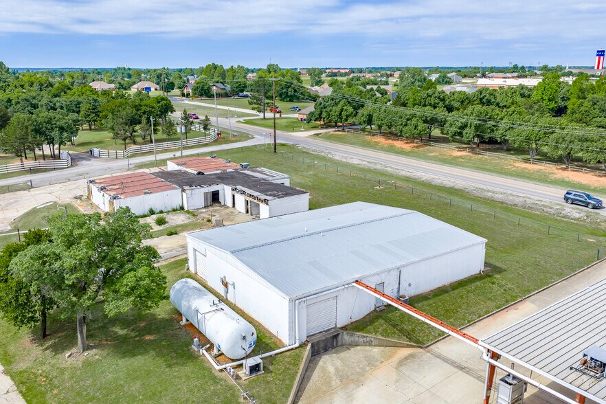 More Photos Of 1820 N Council Rd, Blanchard Food Processing For Sale