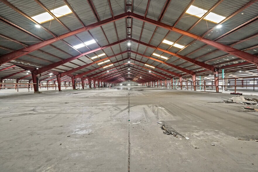 More Photos Of 14029 Almeda Rd, Houston Warehouse For Lease