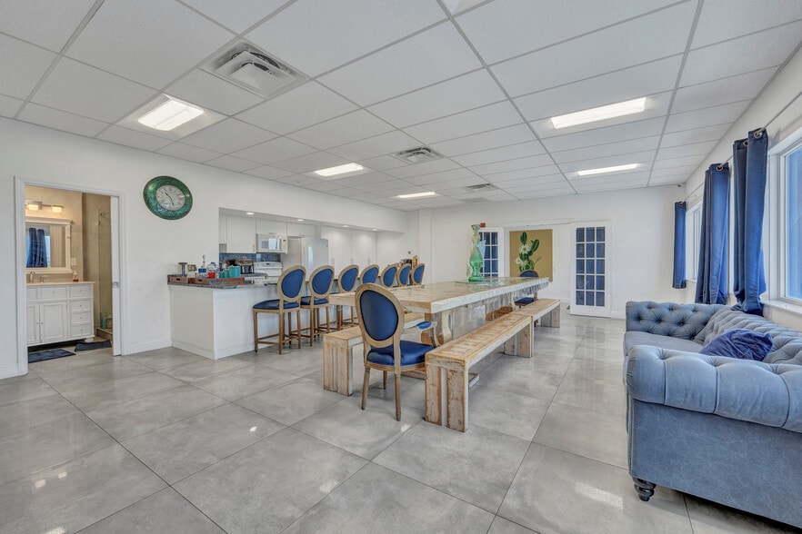 More Photos Of 5465 NW 36th St, Miami Springs Office For Lease