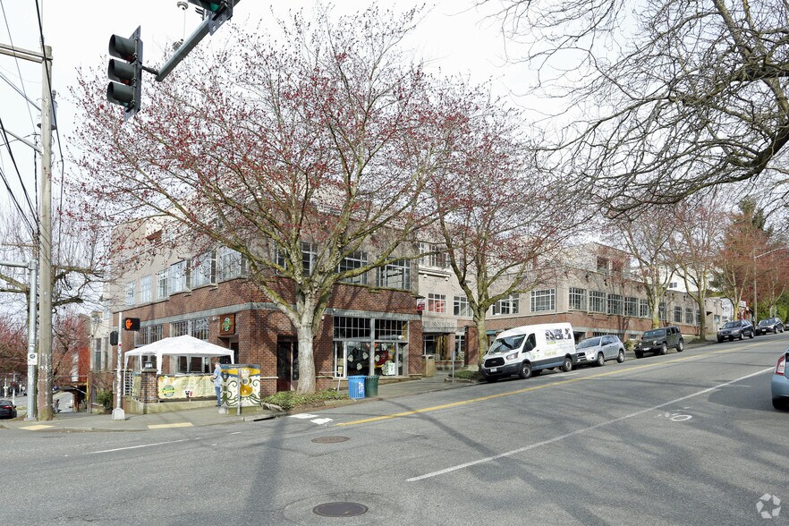 More Photos Of 3601 Fremont Ave N, Seattle Office For Lease