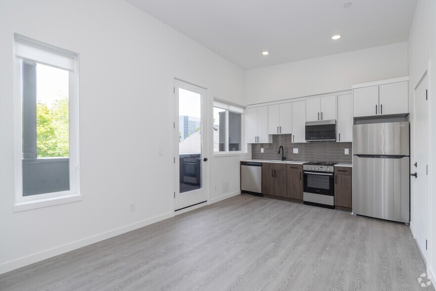 More Photos Of 3727-3755 S Hood Ave, Portland Apartments For Sale