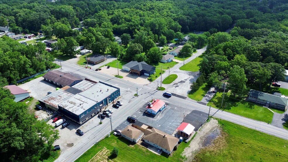 More Photos Of 14445 Morse St, Cedar Lake Specialty For Lease