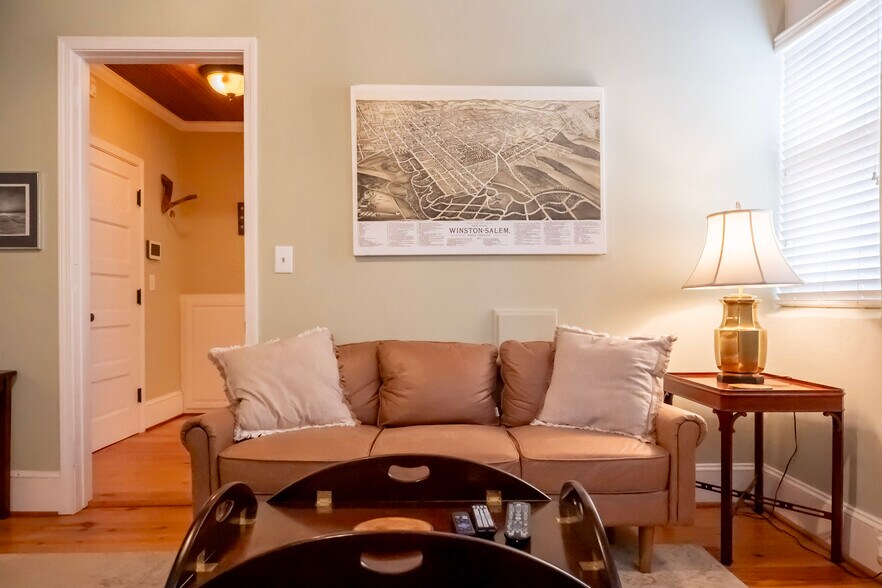 More Photos Of 119 S Marshall St, Winston-Salem Office For Lease