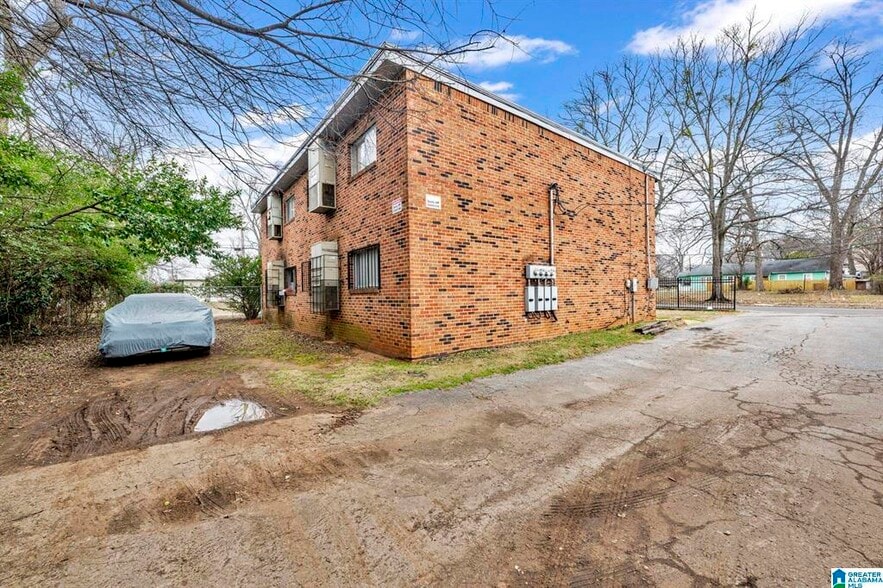 More Photos Of 137 59th St N, Birmingham Apartments For Sale