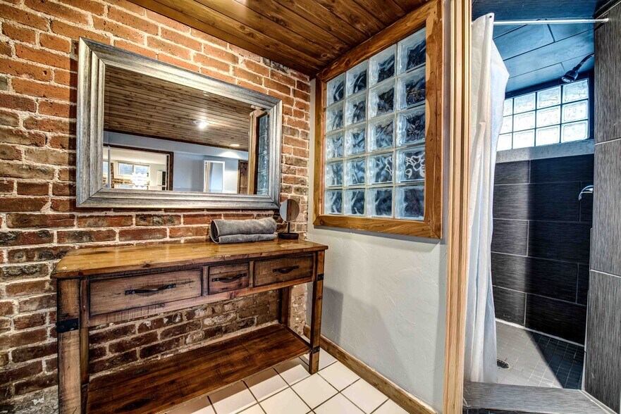 More Photos Of 1225 N Clarkson St, Denver Apartments For Sale