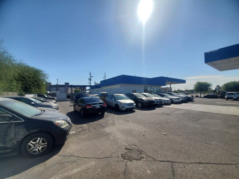 More Photos Of 2550 W Deer Valley Dr, Phoenix Auto Dealership For Sale