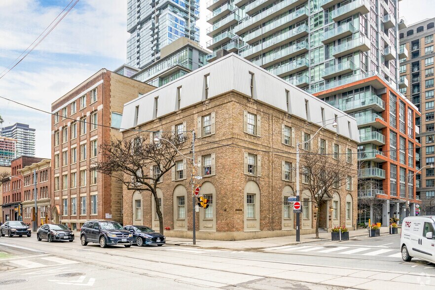 Primary Photo Of 116 Simcoe St, Toronto Office For Lease