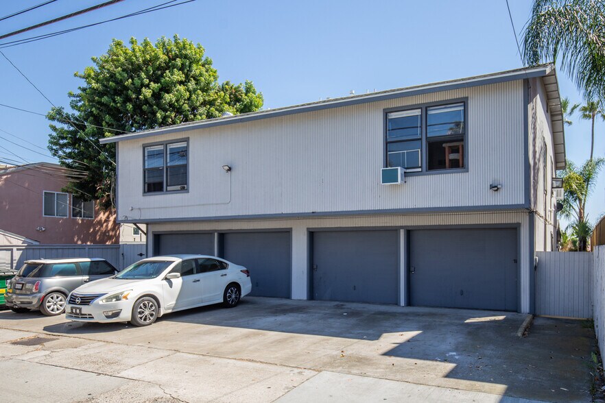 More Photos Of 1930-1934 Hornblend St, San Diego Apartments For Sale