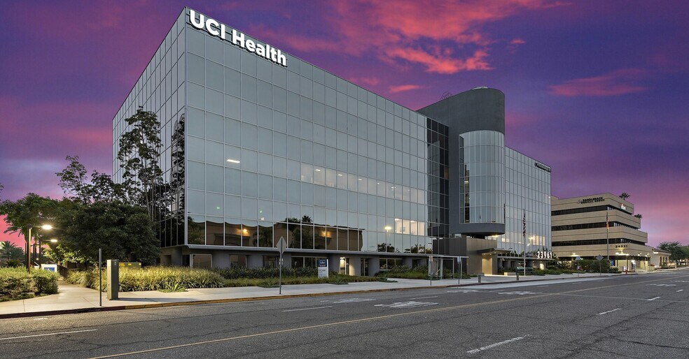 Primary Photo Of 23961 Calle de la Magdalena, Laguna Hills Medical For Lease