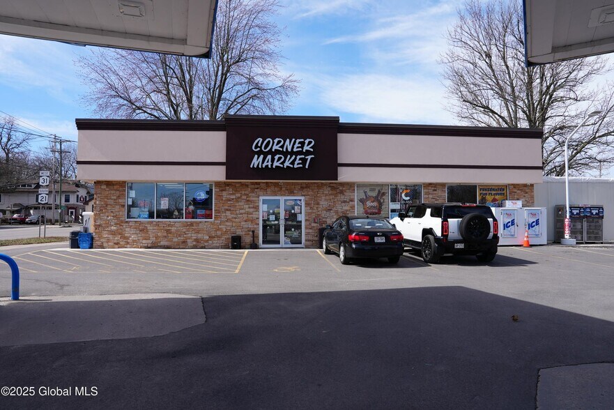 More Photos Of 521 E Main St, Palmyra Convenience Store For Sale