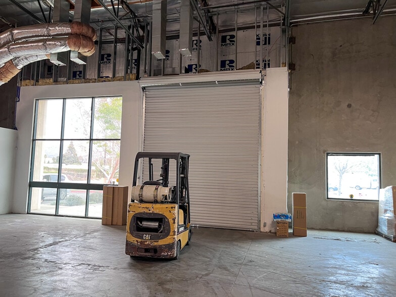 More Photos Of 9346 Galena St, Jurupa Valley Flex For Sale