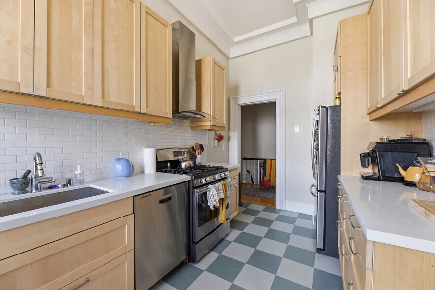 More Photos Of 1701 Church St, San Francisco Storefront Retail Residential For Sale