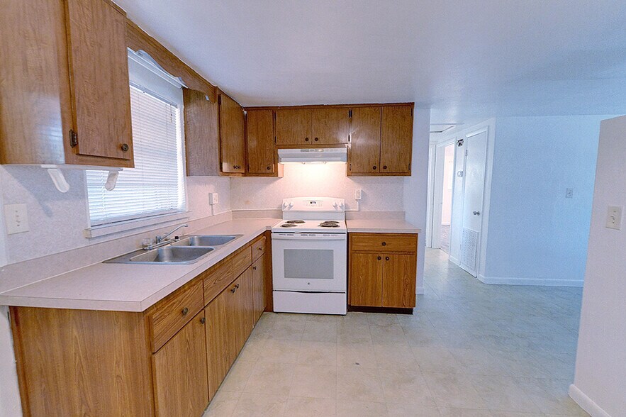 More Photos Of 1154 NE 1st St, Crystal River Apartments For Sale