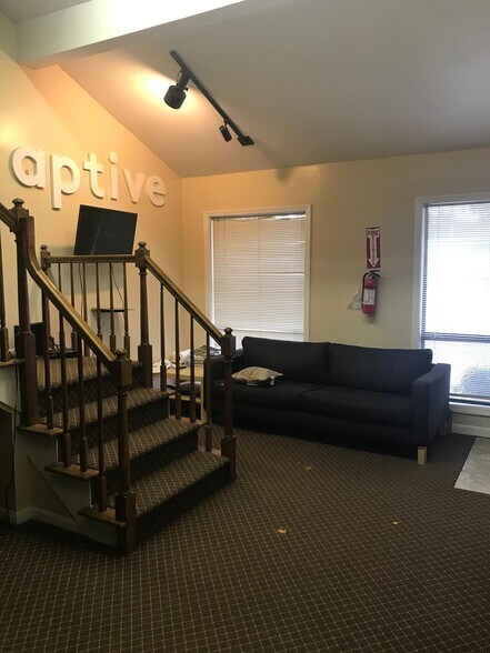 More Photos Of 3069 Amwiler Rd, Atlanta Medical For Lease