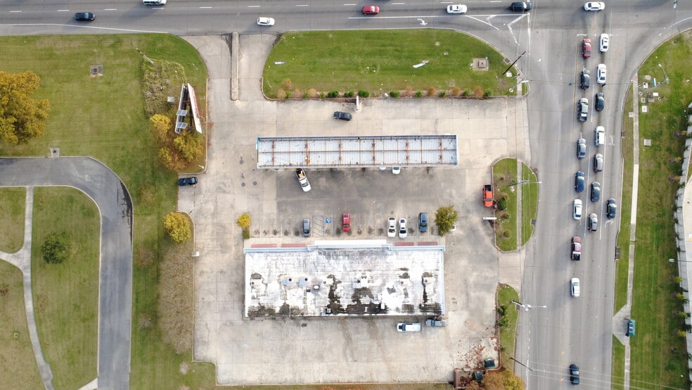 More Photos Of 6103 Florida Blvd, Baton Rouge General Retail For Lease