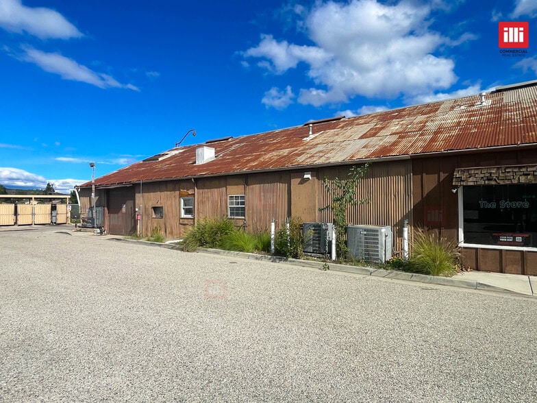 More Photos Of 2401 Ventura Blvd, Camarillo Storefront For Lease