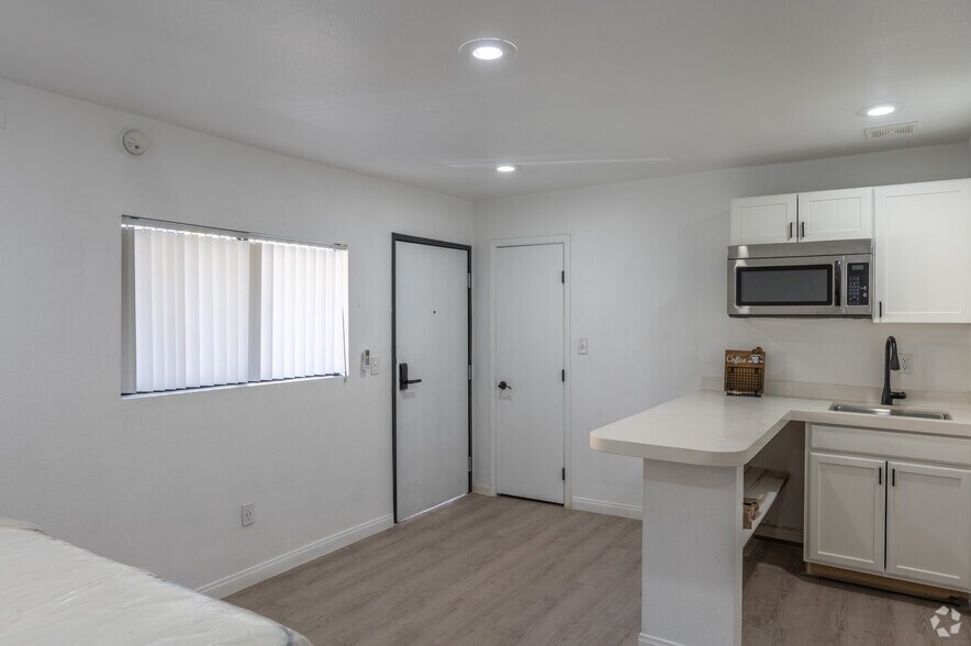 More Photos Of 1308 E Fremont St, Las Vegas Apartments For Sale