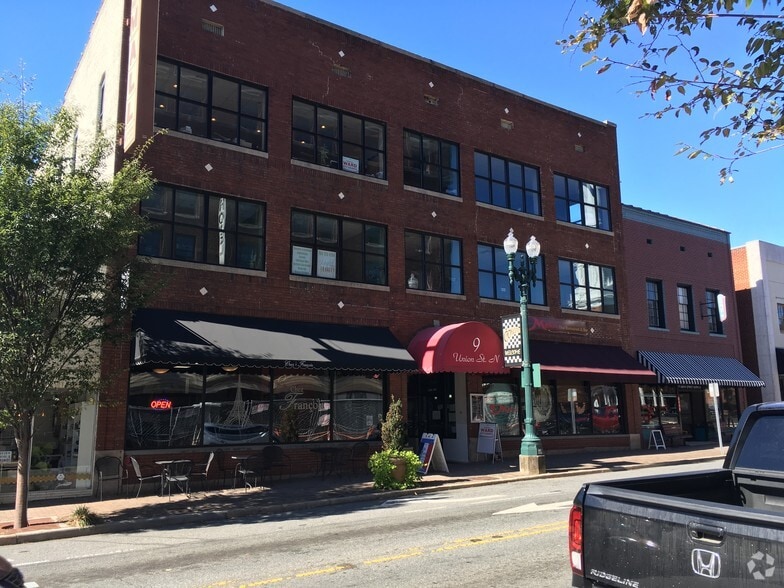 More Photos Of 9 Union St N, Concord Office For Lease
