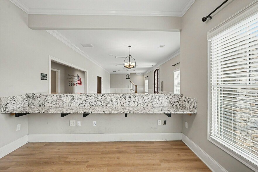 More Photos Of 132 Byrd Way, Warner Robins Office For Sale