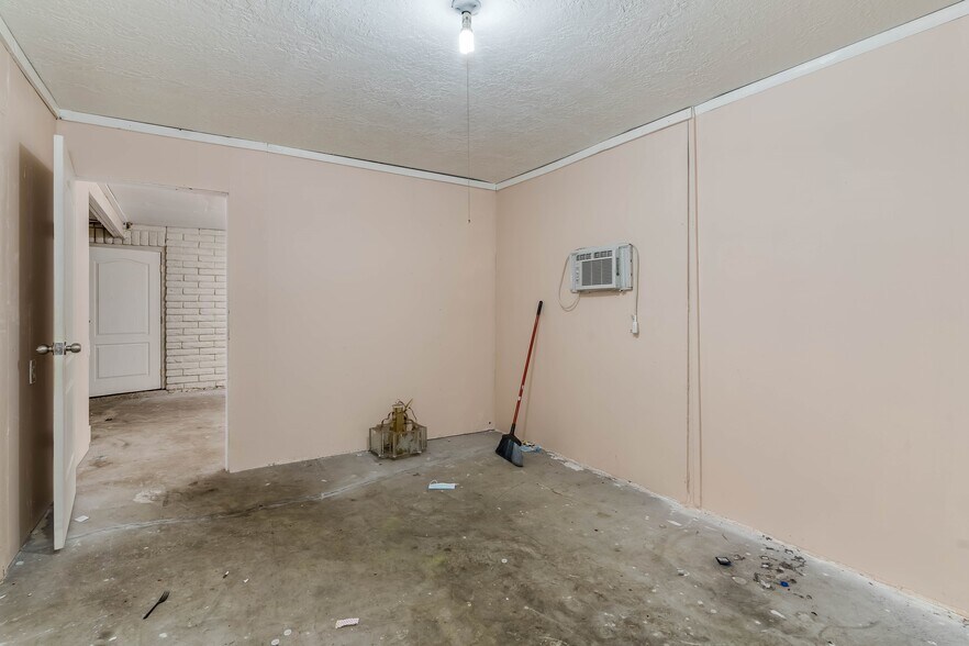 More Photos Of 3715 S Washington Blvd, Ogden Freestanding For Sale