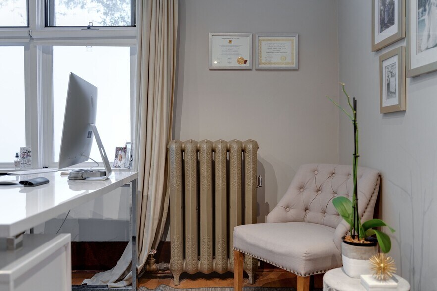 More Photos Of 606 Meredith Rd NE, Calgary Restaurant For Sale