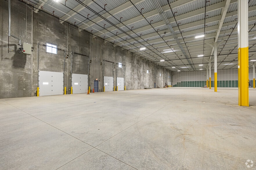 More Photos Of 730 Walnut Ave, Cranford Warehouse For Lease