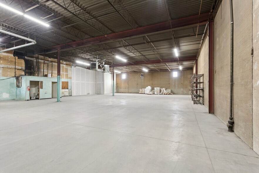 More Photos Of 4200 Jackson St, Denver Warehouse For Lease