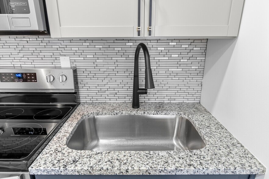 More Photos Of 530 E Burnett Ave, Louisville Multifamily For Sale
