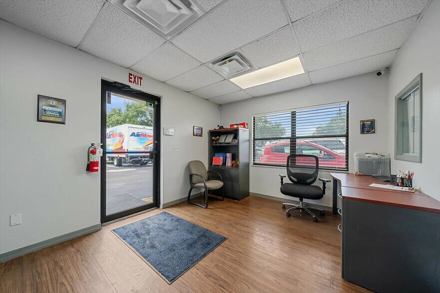 More Photos Of 2311 Whitfield Industrial Way, Sarasota Warehouse For Sale