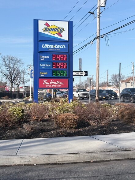 More Photos Of 616 Broadway, Amityville Service Station For Sale