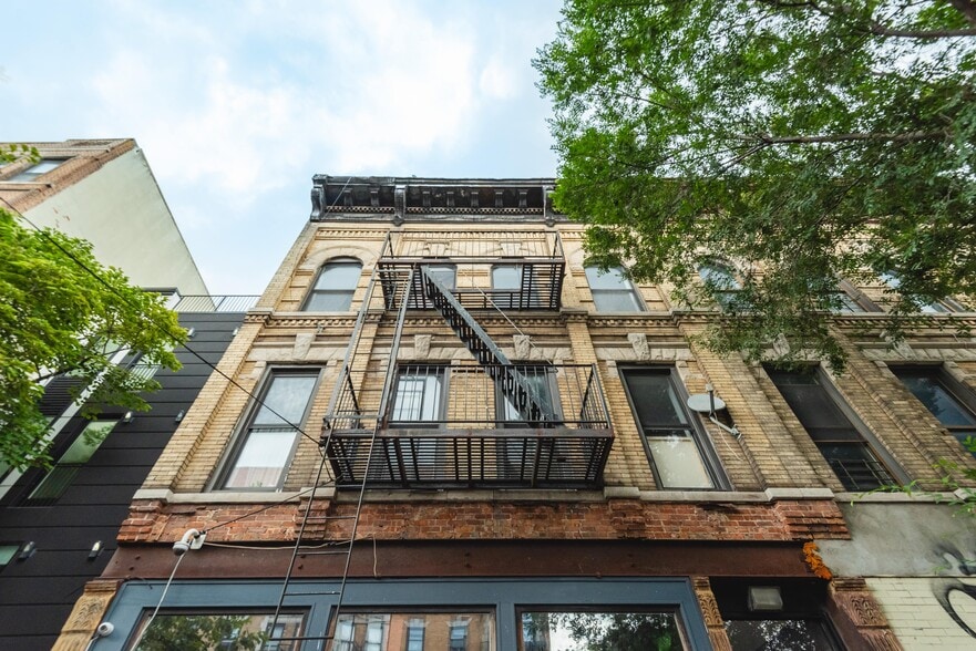 More Photos Of 733 Dekalb Ave, Brooklyn Multifamily For Sale