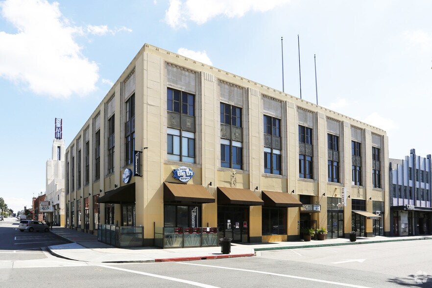 Primary Photo Of 300-330 S Thomas St, Pomona Office For Lease