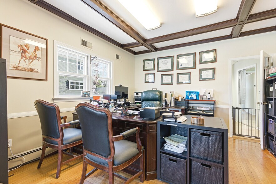 More Photos Of 467 Middlesex Ave, Metuchen Office For Sale