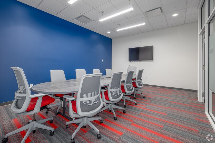 More Photos Of 11601 Research Cir, Alachua Office For Sale