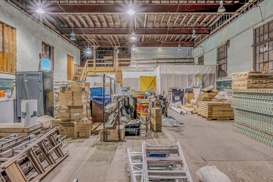 More Photos Of 531 George St, Throop Industrial For Sale