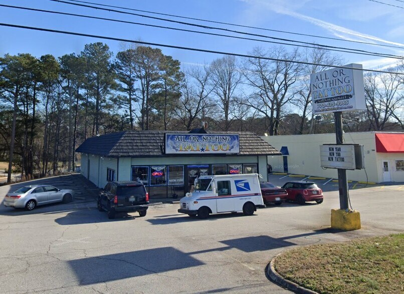 Primary Photo Of , Smyrna General Retail For Sale