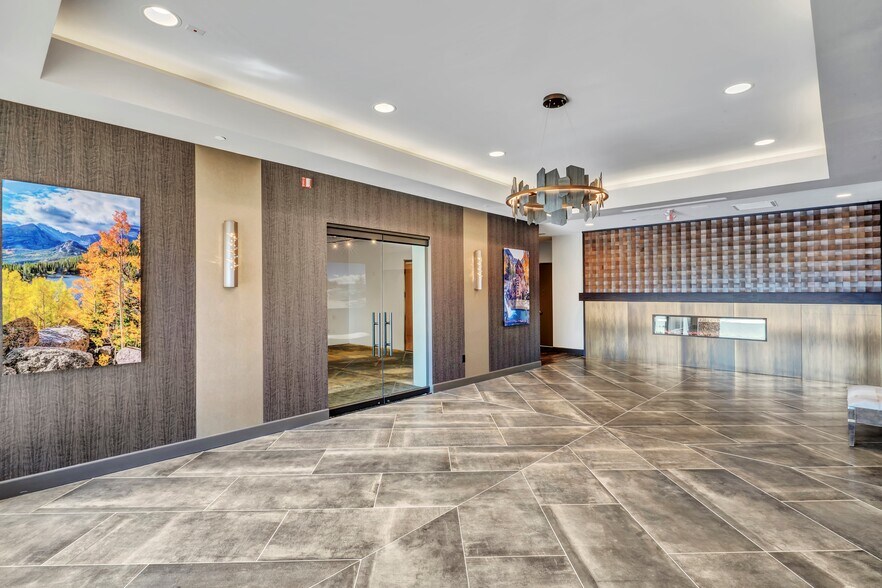 More Photos Of 1050 Indigo Dr, Las Vegas Office For Sale