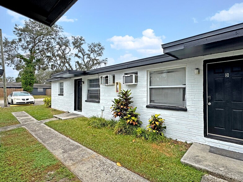 More Photos Of , Thonotosassa Multifamily For Sale