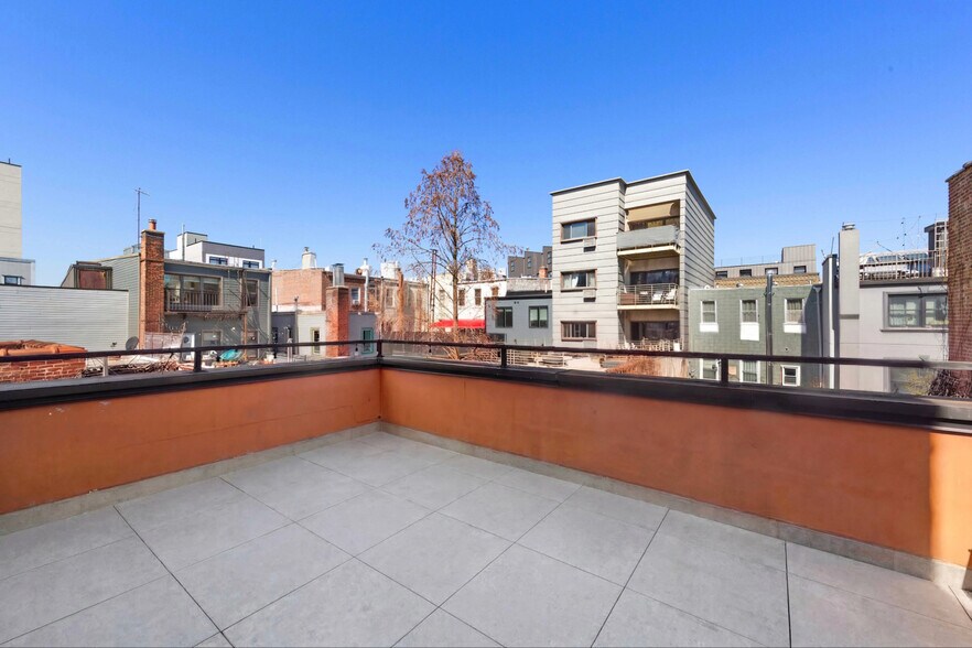 More Photos Of 739 Grand St, Brooklyn Apartments For Sale