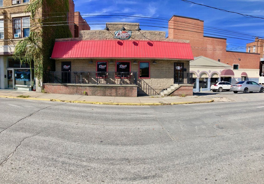 237 Spruce St, WV 26505 Bar For Sale
